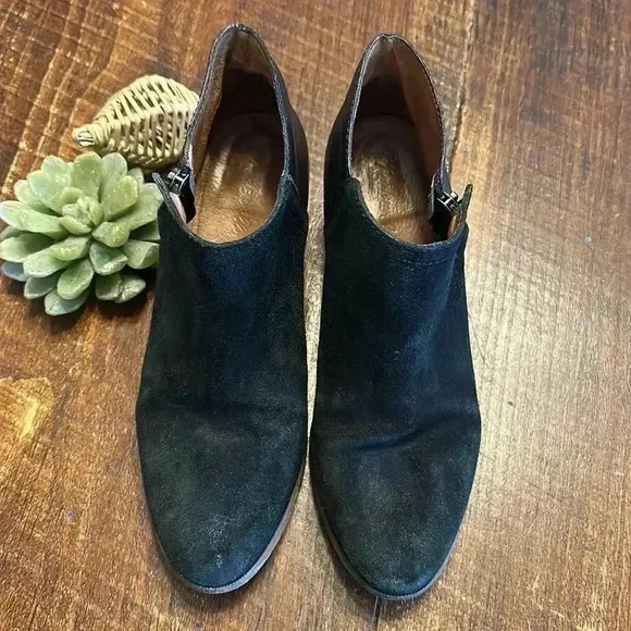 Madewell | “Cait” Ankle Boot - Picture 4 of 8